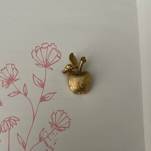 Elegant Avon Gold Apple Pin